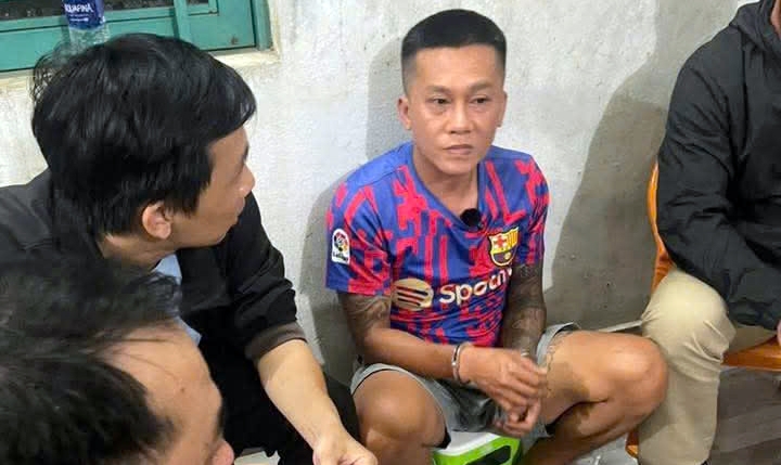 Police bust armed bank robbery ring, arrest murder fugitive